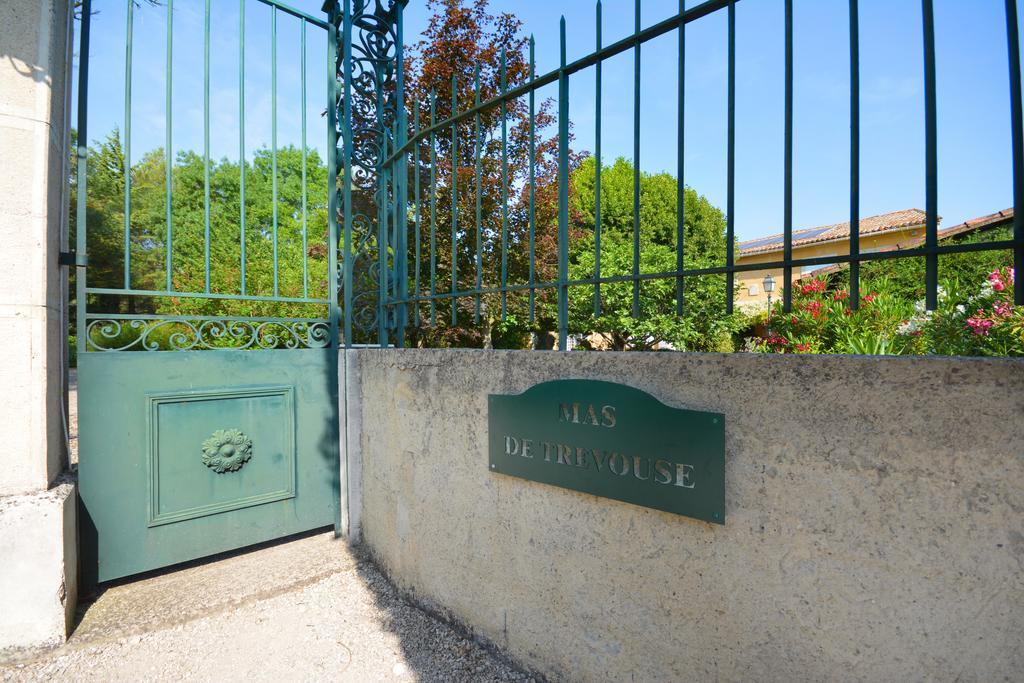 Le Mas De Trevouse Saint-Saturnin-lès-Avignon Buitenkant foto