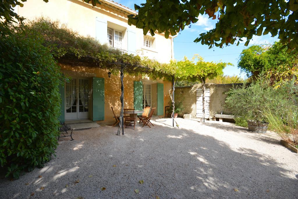 Le Mas De Trevouse Saint-Saturnin-lès-Avignon Buitenkant foto